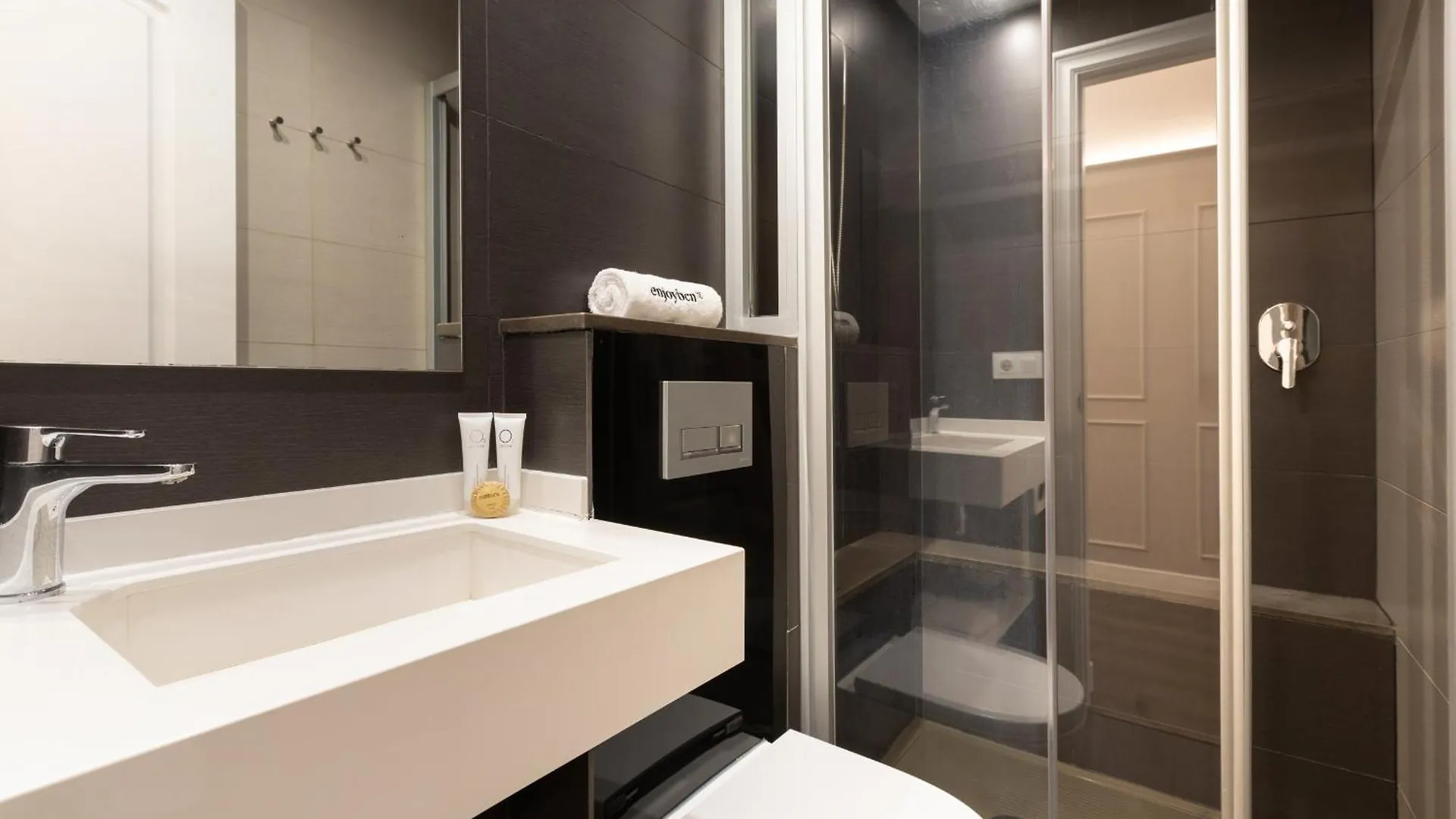 Enjoybcn Coliseum Apartments Barcelona Spanien