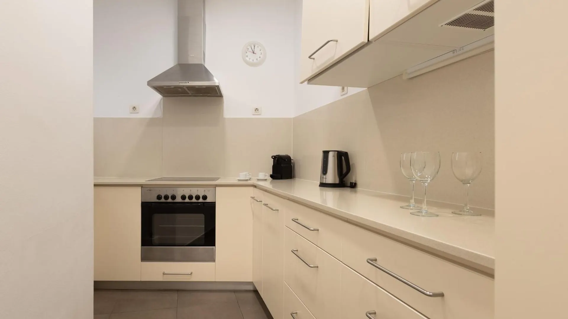 Enjoybcn Coliseum Apartments Barcelona