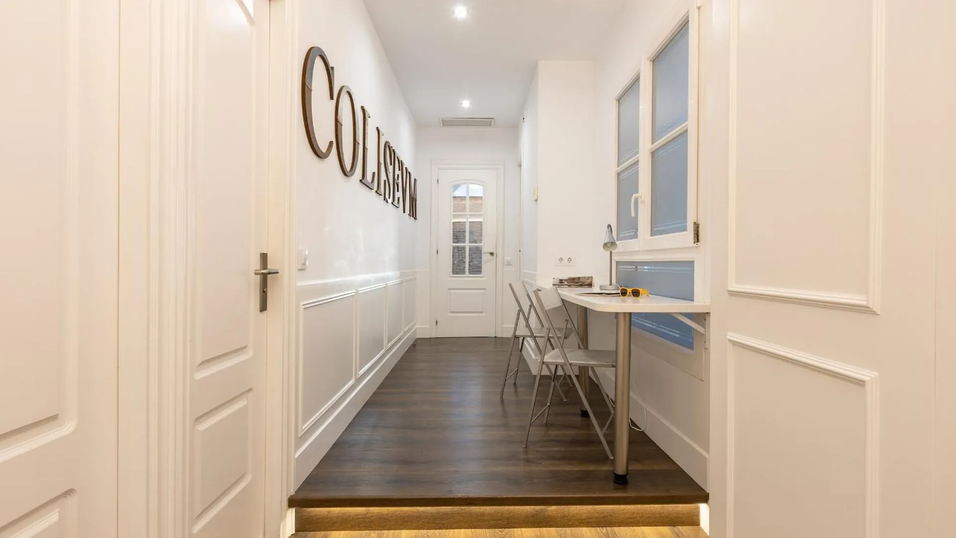 Enjoybcn Coliseum Apartments Barcelona